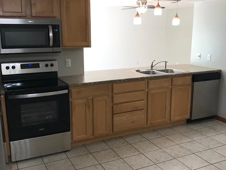 815 W Illinois Ave — Photo 7