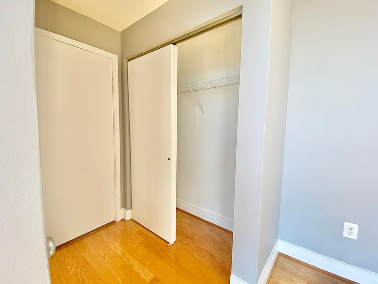 2020 12th St NW #611 — Photo 18