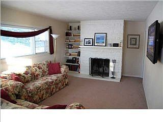 2nd image of 1001 N Kelsey Ave