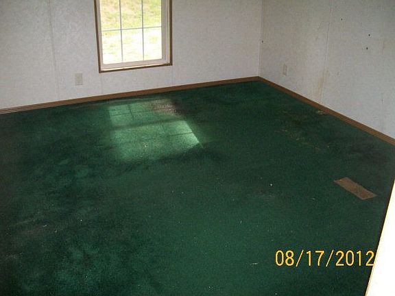 3rd image of 1515 Hillcrest Spur