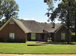 142 S Walnut Bend Rd, Cordova, TN 38018