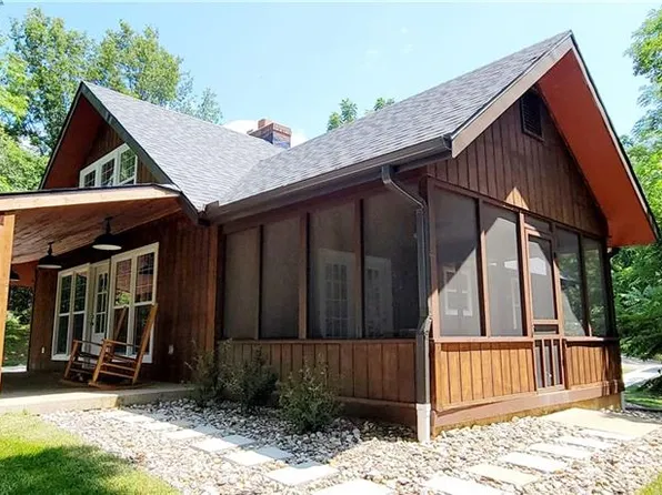 247 SW 21st Rd, Warrensburg, MO 64093