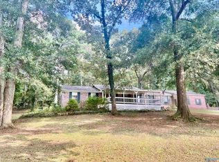 2000 Westwood Rd SW, Hartselle, AL 35640