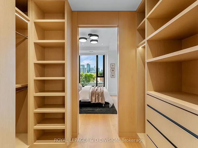 1 Strathgowan Ave #710 — Photo 15