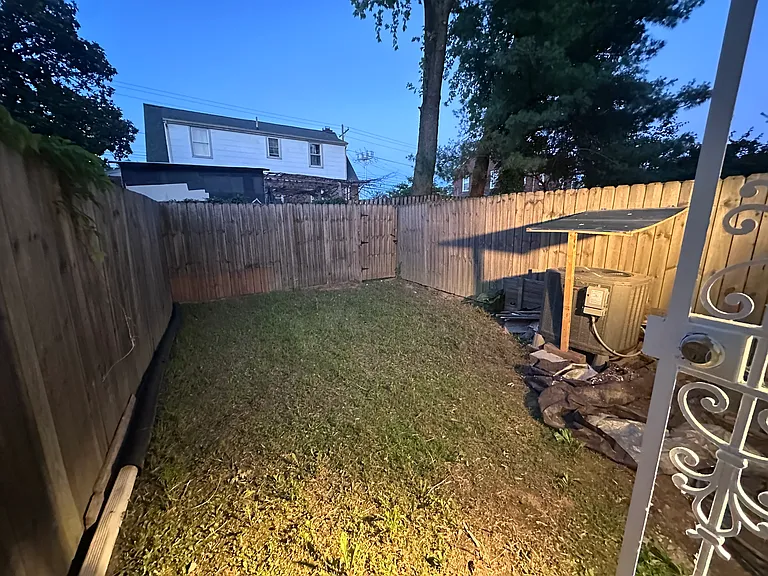 9113 Glenville Rd — Photo 13