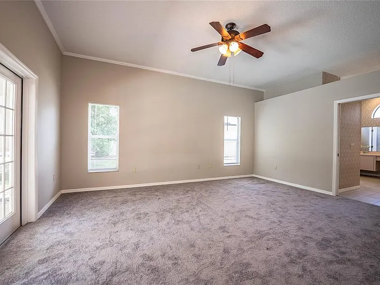 2326 Deerbrook Dr — Photo 36