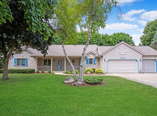 W221S7365 Carol Dr, Muskego, WI 53150