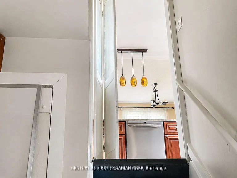 1341 Aldersbrook Rd — Photo 15