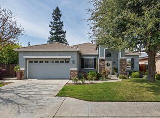 9383 N Dearing Ave, Fresno, CA 93720