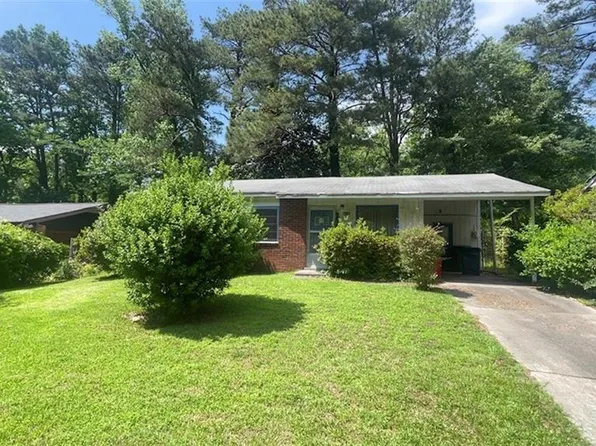 2776 Santa Barbara Dr NW, Atlanta, GA 30318