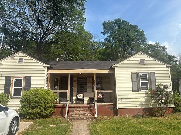 3330 Moore Dr