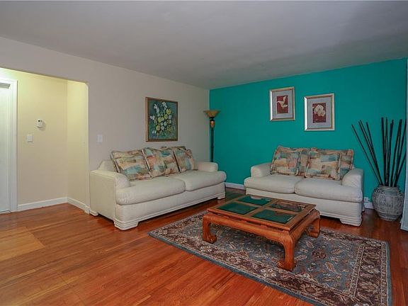3rd image of 7 Byron St