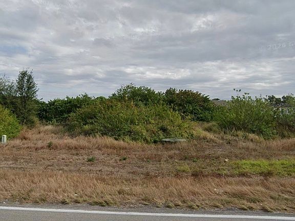 2nd image of 872/874 Alabama Rd S