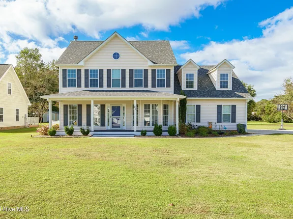 87 Pickett Way, Swansboro, NC 28584
