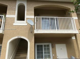 4802 Washington St #14, Hollywood, FL 33021