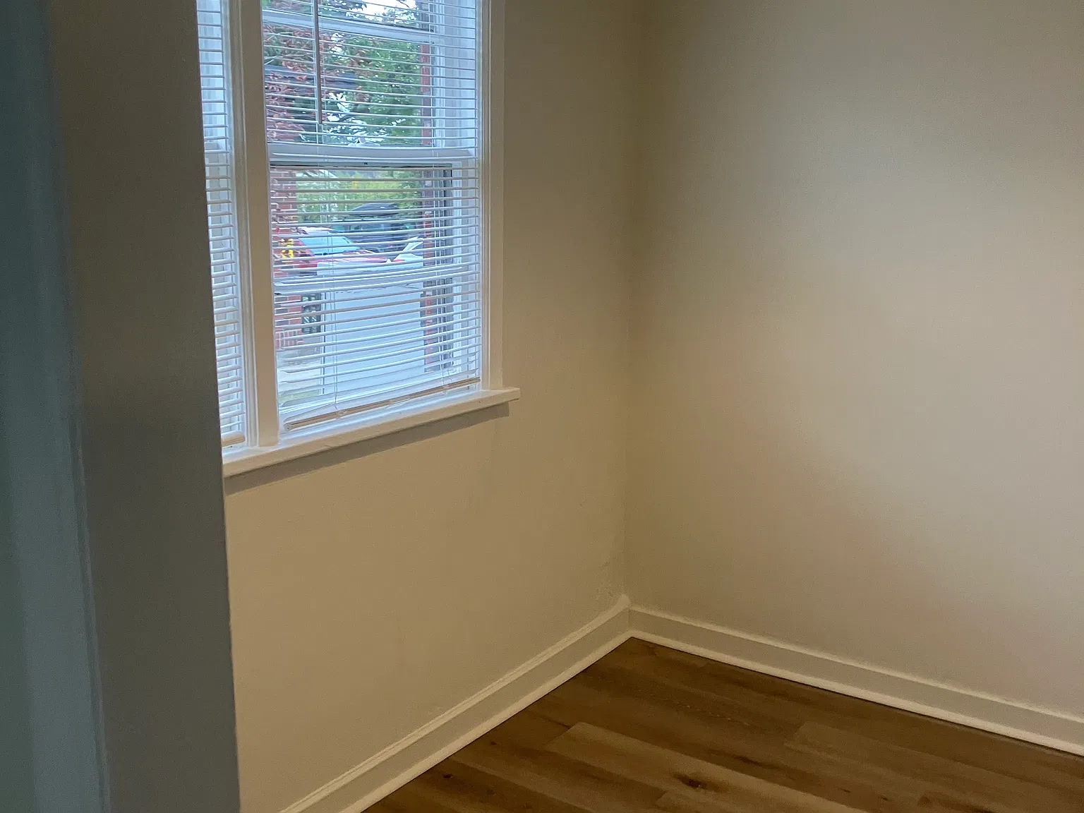 2 bed, $1,100 — Photo 4