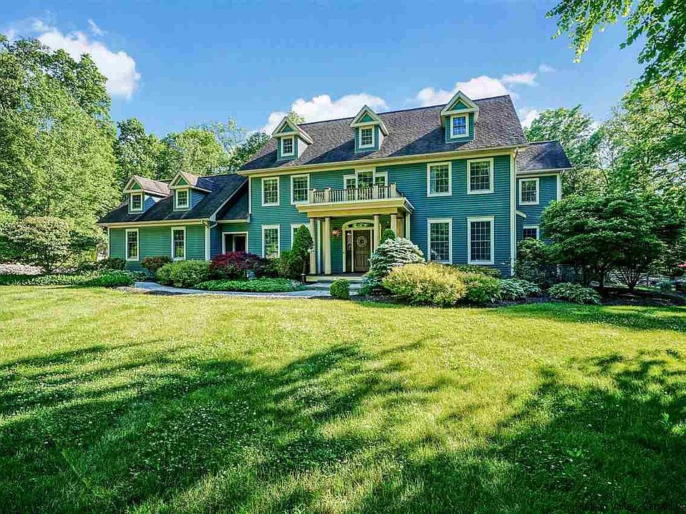 1st image of 13 Arcadia Dr
