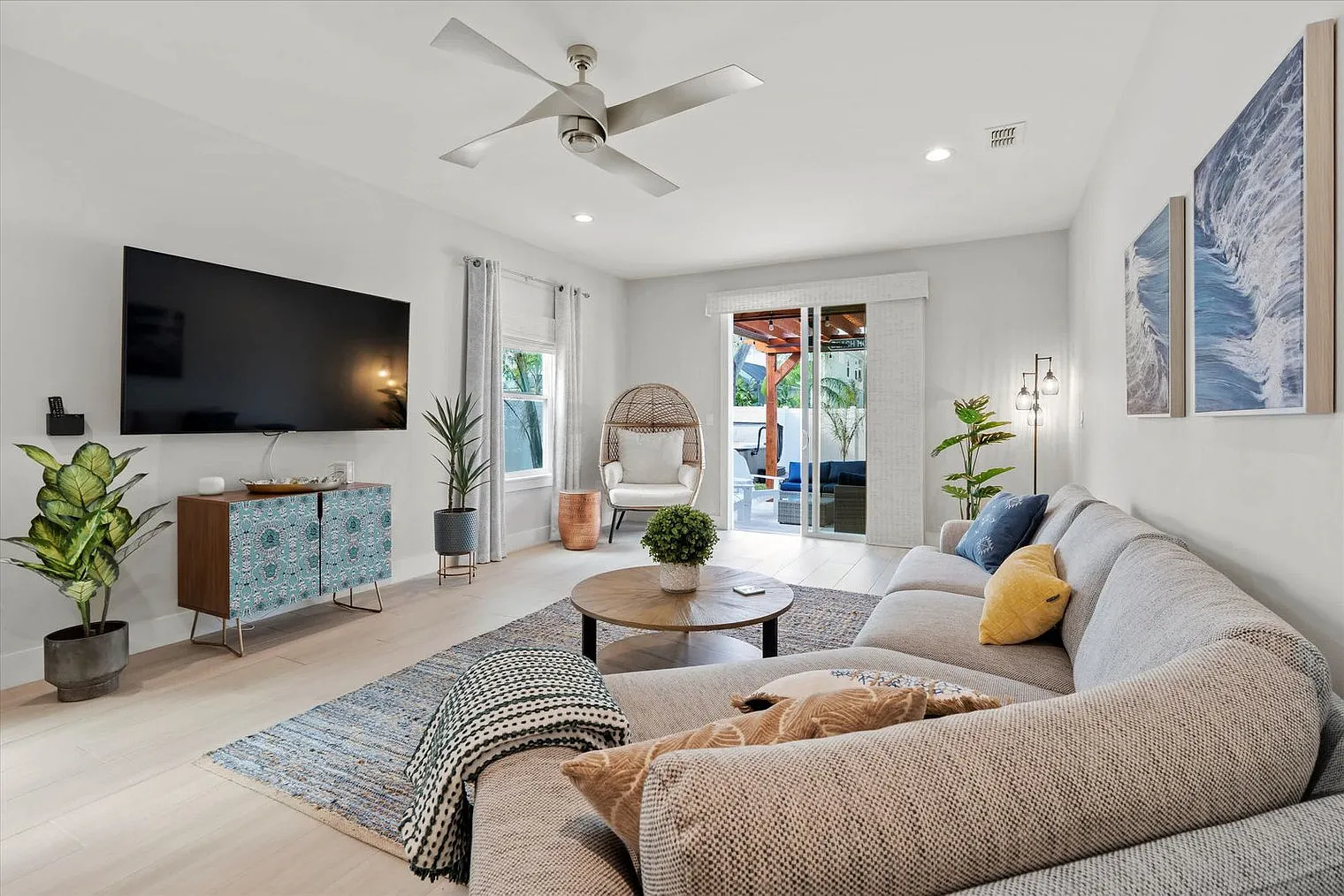 4 bed, 2.0 bath, 1872 sqft, $26,129 — Photo 2