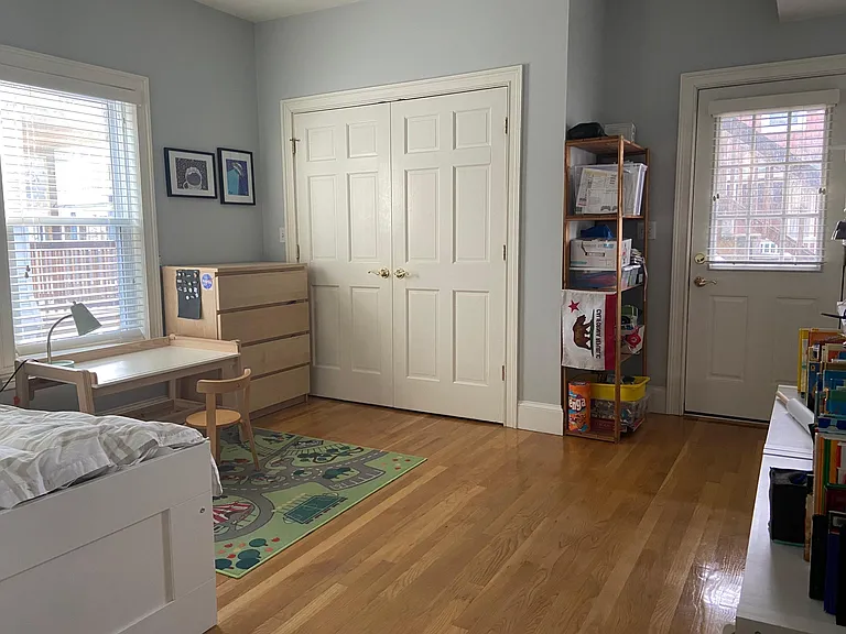 39 Pearson Ave — Photo 10