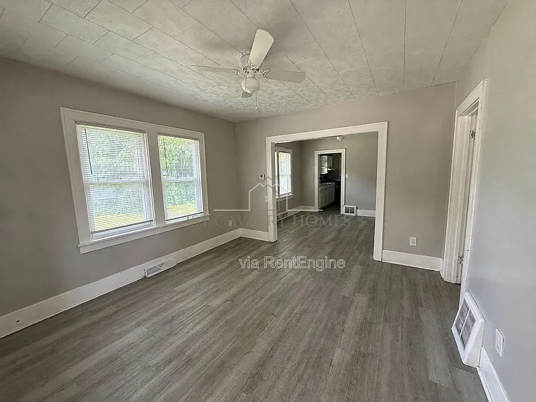 283 Sobul Ave — Photo 2