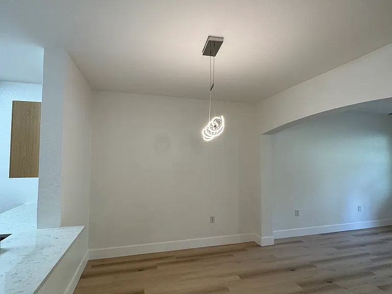 110 SW Peacock Blvd #102 — Photo 3