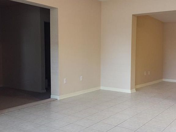 4th image of 806 S Winter Park Dr