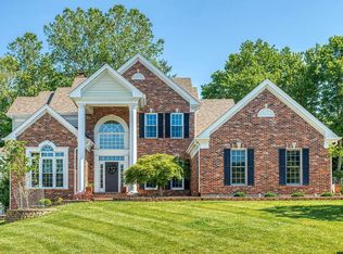 1600 Stifel Woods Dr, Chesterfield, MO 63017