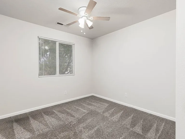 444 Sunland Dr E #37 — Photo 14