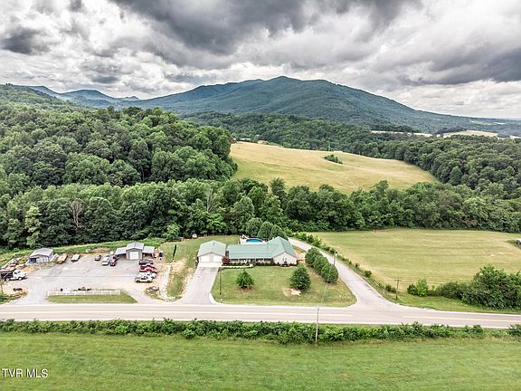 3rd image of 11450 Asheville Hwy
