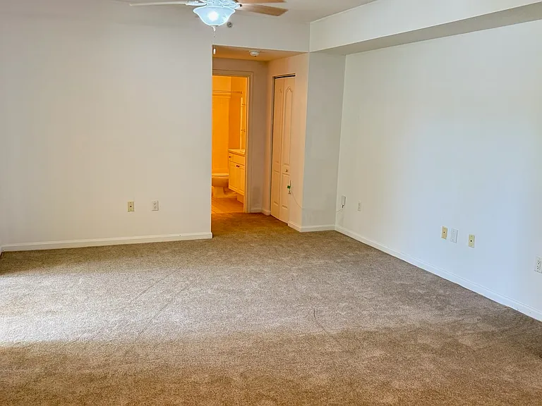 5050 Fairways Cir #E202 — Photo 7