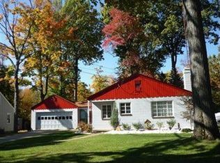 3612 Hopkins Rd, Youngstown, OH 44511