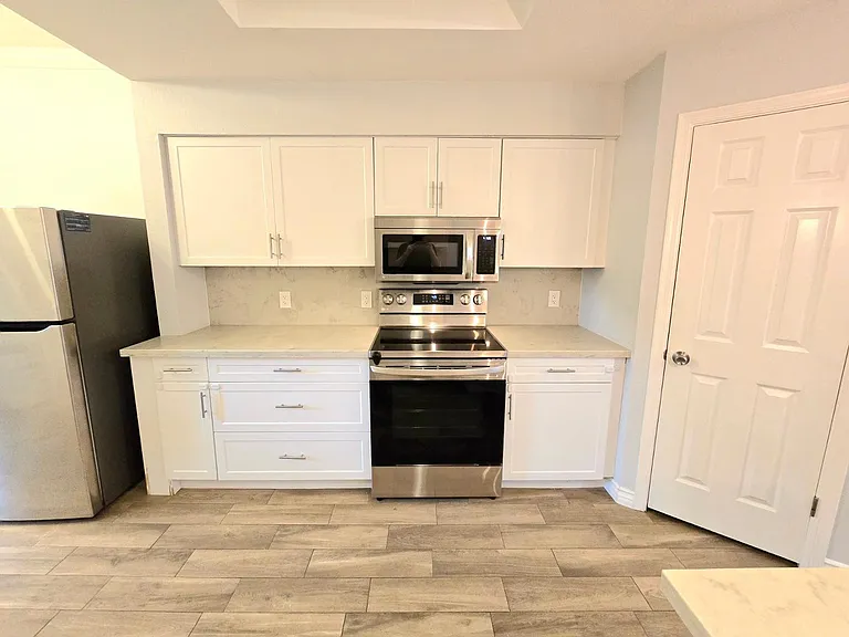 101 N 7th St #102 — Photo 5