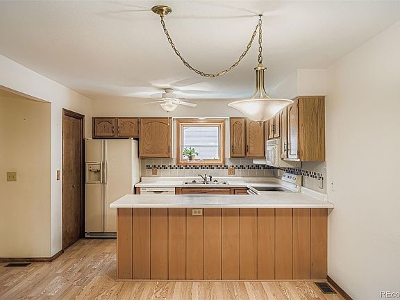 5th image of 1008 Homestake Drive #2A