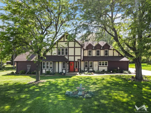 43W771 Kenmar Dr, Elburn, IL 60119