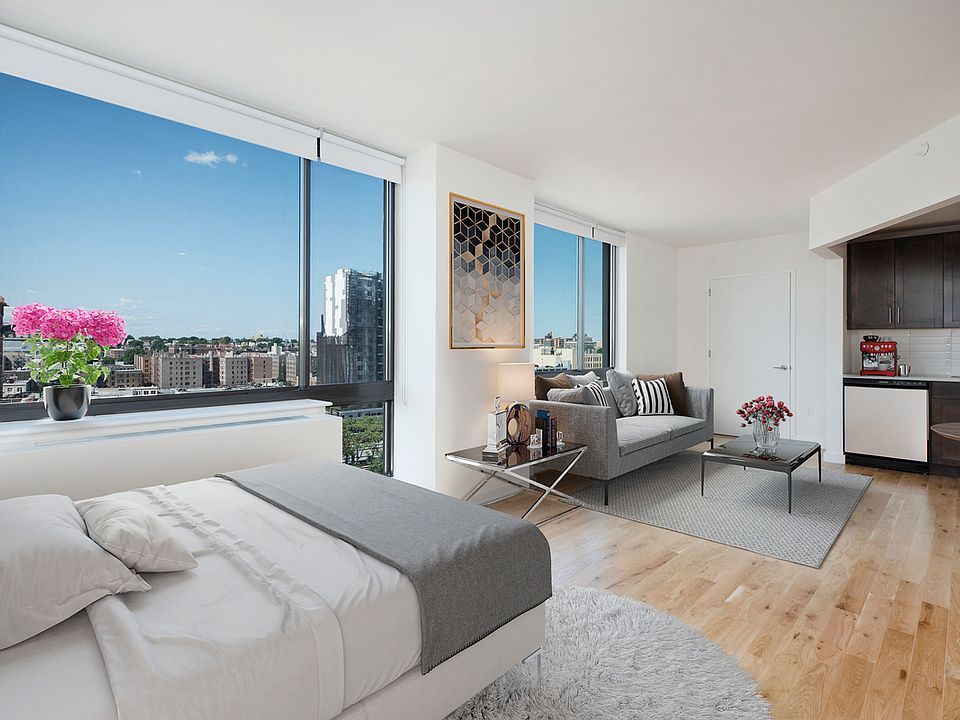 1st image of 14736 94th Ave APT 22L