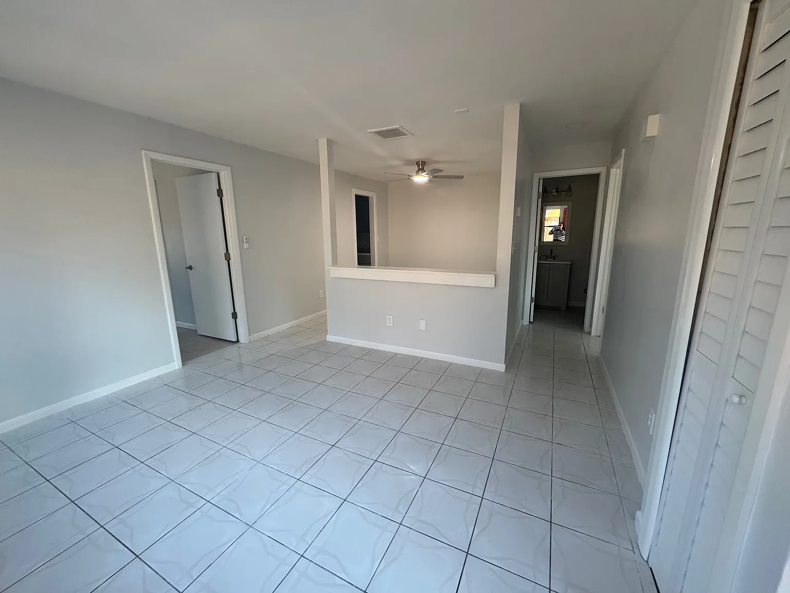 2 bed, 841 sqft, $1,700 — Photo 4