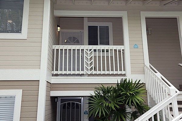 1st image of 75-6081 Alii Dr #203