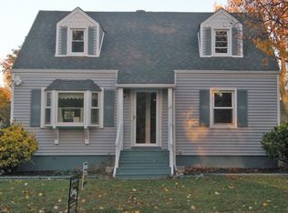 23 Alameda Ct, Shrewsbury, NJ 07702