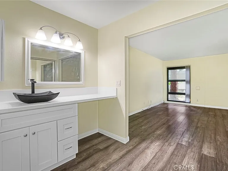 8650 Gulana Ave — Photo 18