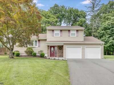 1 Brook Ct, Little Falls, NJ, 07424