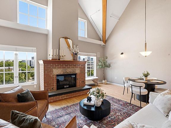4th image of 1809 N Commerce STREET #302