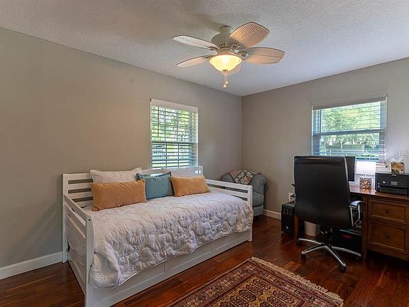 5th image of 210 WESTLAKE DRIVE