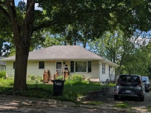 1324 N Waterloo St, Jackson, MI 49202