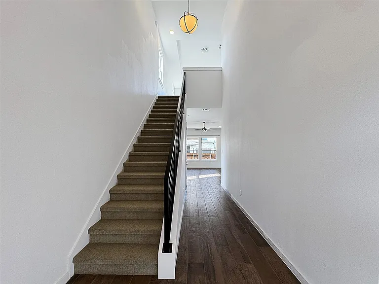 1245 Westborough Ln — Photo 16