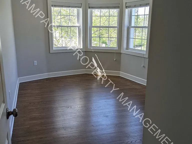 920 Ward Pkwy — Photo 9