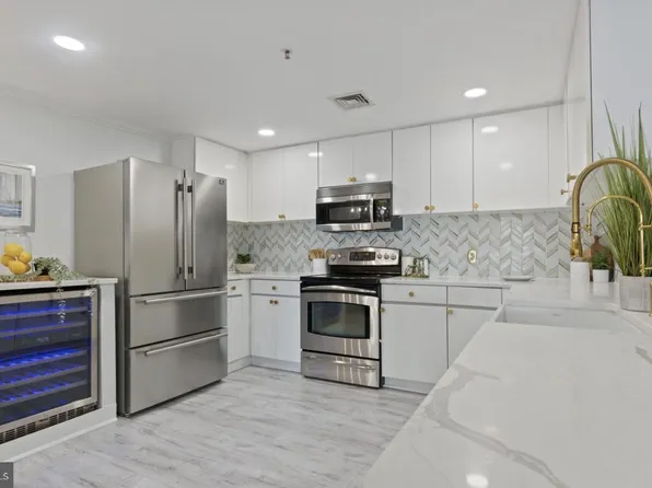 250 President St Unit 600, Baltimore, MD 21202