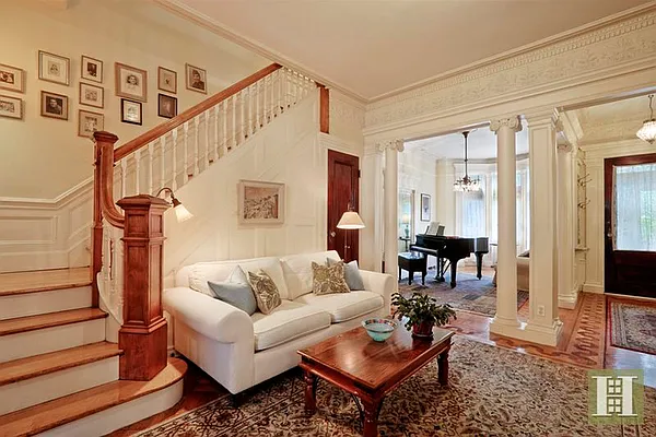 Rented by Halstead Real Estate | media 29