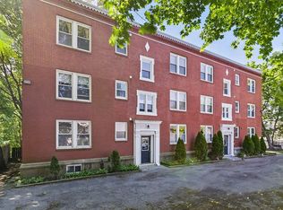 6 Hazel Ter #R, Salem, MA 01970