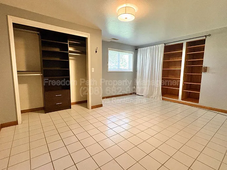 3010 N 5th St — Photo 15