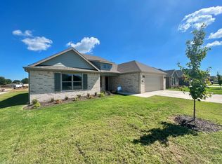 888 Sugar Pine St, Springdale, AR 72762